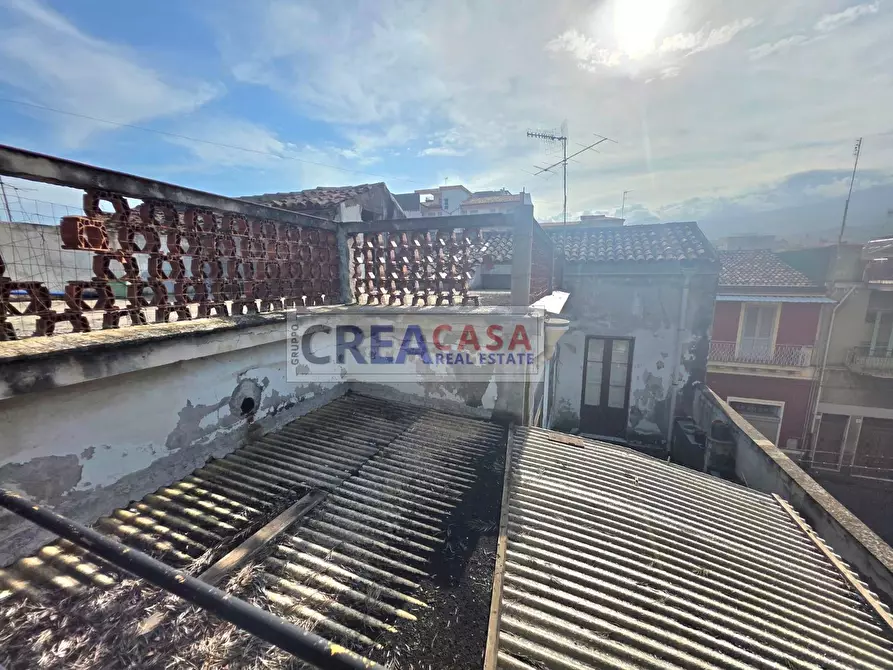Immagine 48 di Palazzo in vendita  in via San Giuliano a Giarre