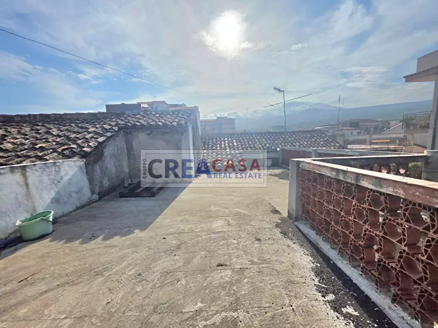 Immagine 49 di Palazzo in vendita  in via San Giuliano a Giarre