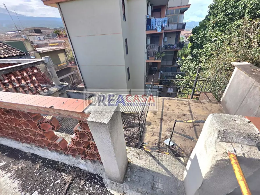 Immagine 52 di Palazzo in vendita  in via San Giuliano a Giarre