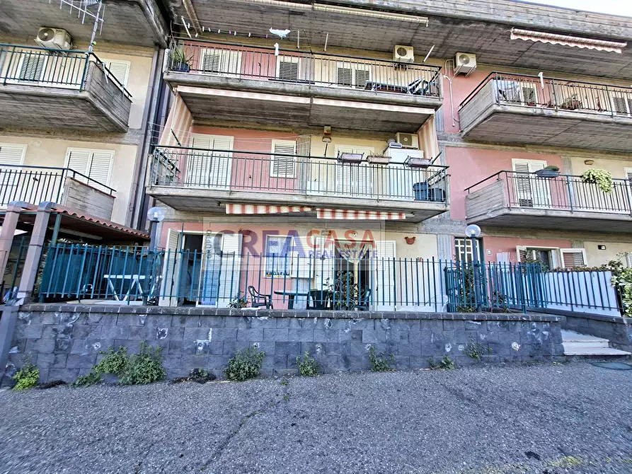 Immagine 11 di Appartamento in vendita  in via della Pace a Calatabiano