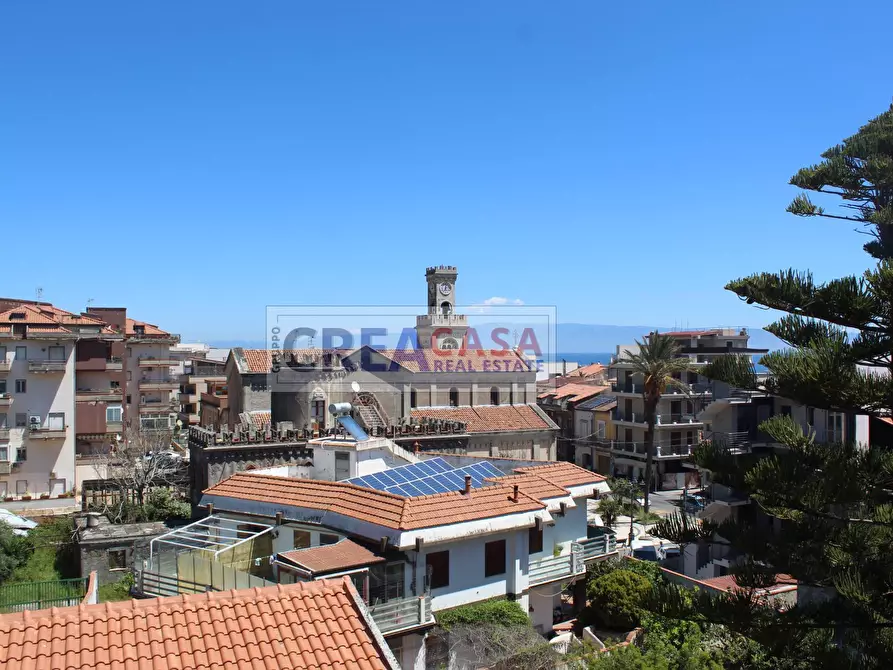 Immagine 33 di Appartamento in vendita  in Via Sparagonà a Santa Teresa Di Riva