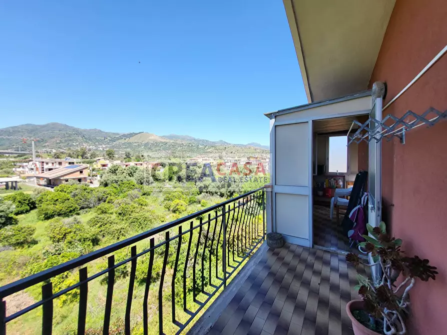 Immagine 39 di Appartamento in vendita  in Via Sparagonà a Santa Teresa Di Riva