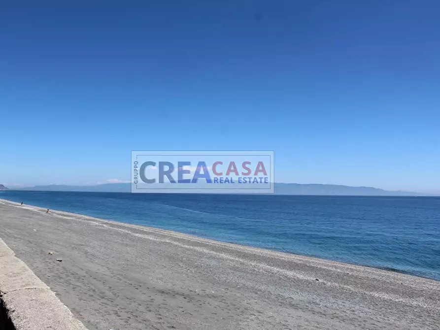 Immagine 59 di Appartamento in vendita  in Via Sparagonà a Santa Teresa Di Riva