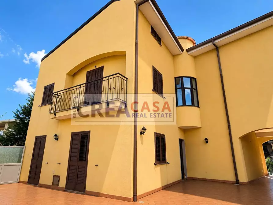 Immagine 1 di Villa in vendita  in via Albero San Filippo a Piedimonte Etneo