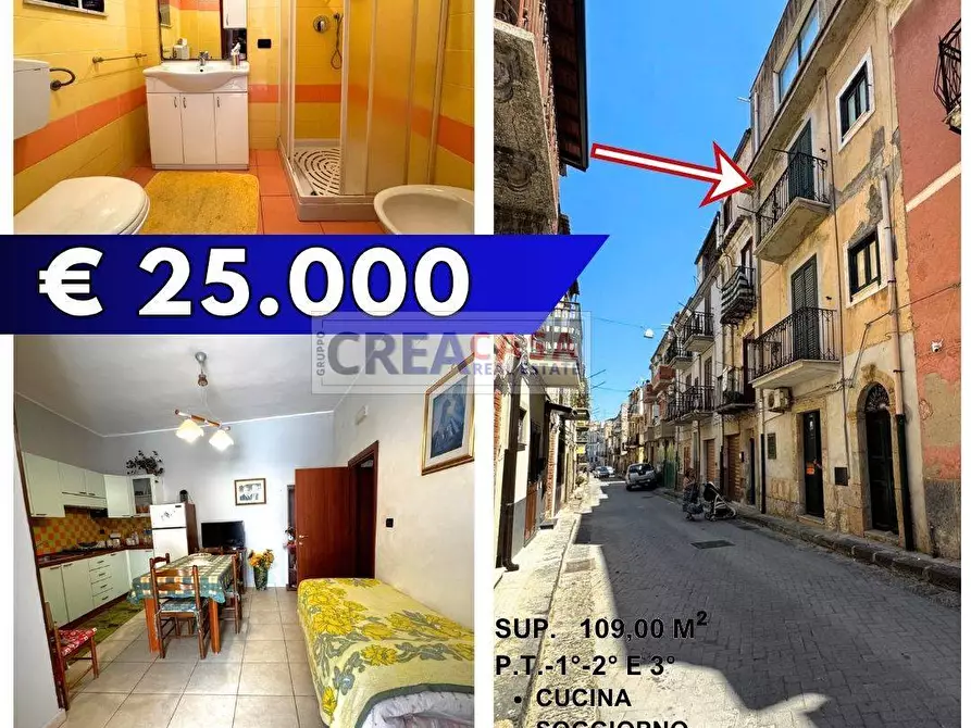 Immagine 1 di Casa indipendente in vendita  in Via Altovino a Riesi