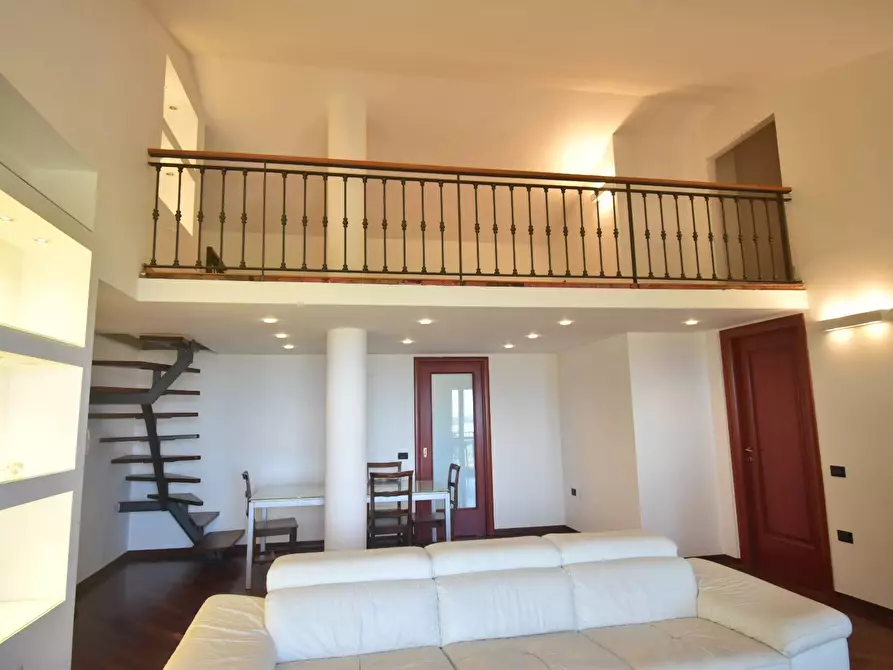 Immagine 11 di Appartamento in vendita  a Quartu Sant'elena