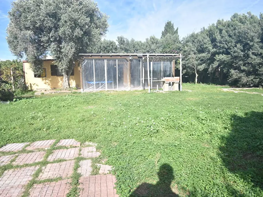 Immagine 4 di Terreno residenziale in vendita  a Quartu Sant'elena