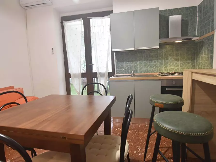 Immagine 19 di Appartamento in vendita  a Quartu Sant'elena