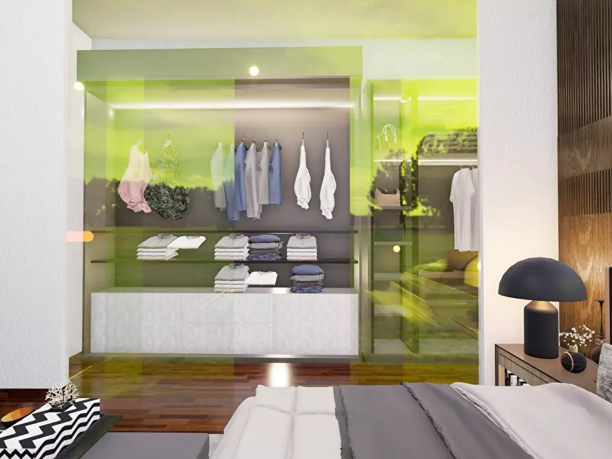 Immagine 27 di Locale commerciale in vendita  a Quartu Sant'elena