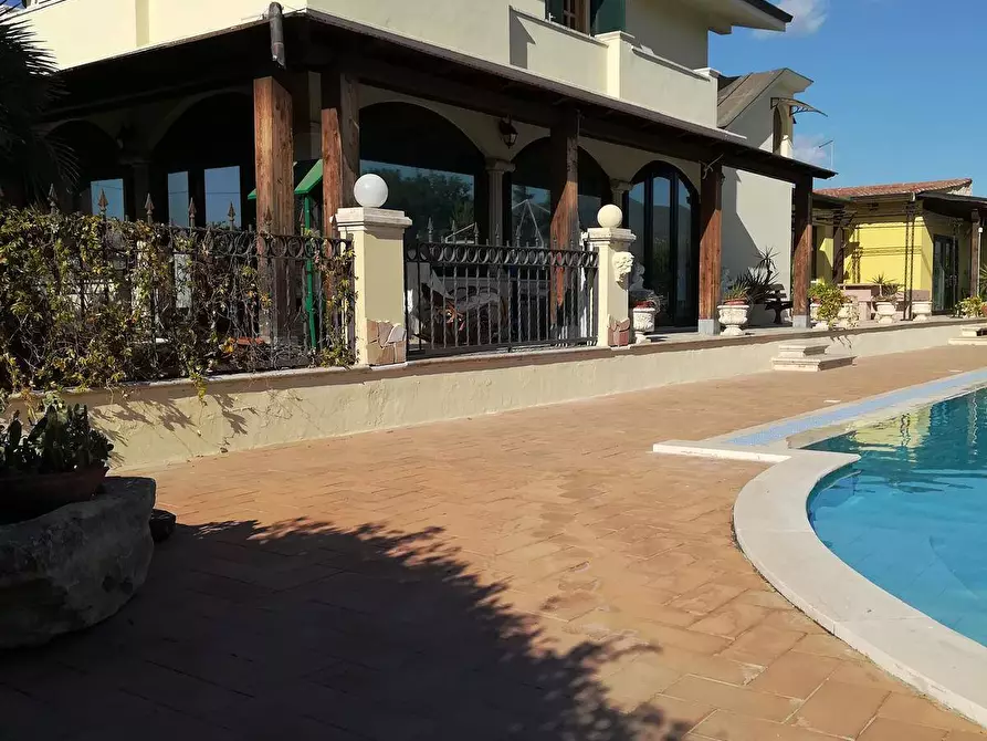 Immagine 3 di Villa in vendita  a Quartu Sant'elena