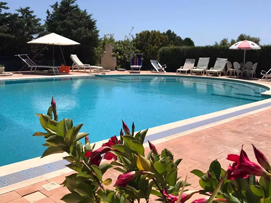 Immagine 6 di Villa in vendita  a Quartu Sant'elena