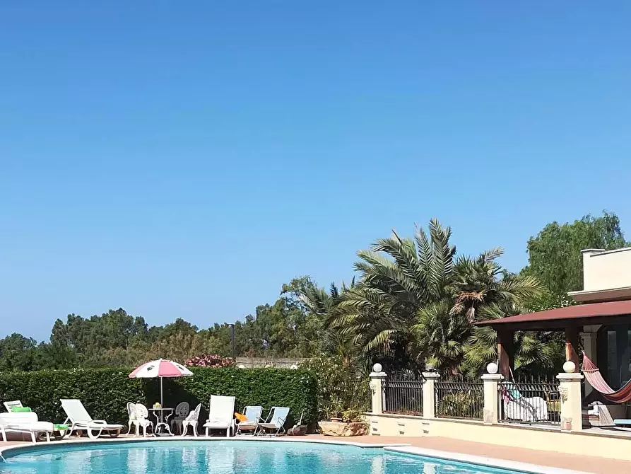 Immagine 11 di Villa in vendita  a Quartu Sant'elena