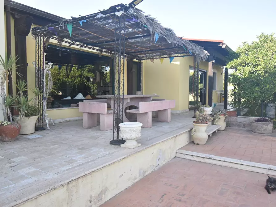 Immagine 14 di Villa in vendita  a Quartu Sant'elena