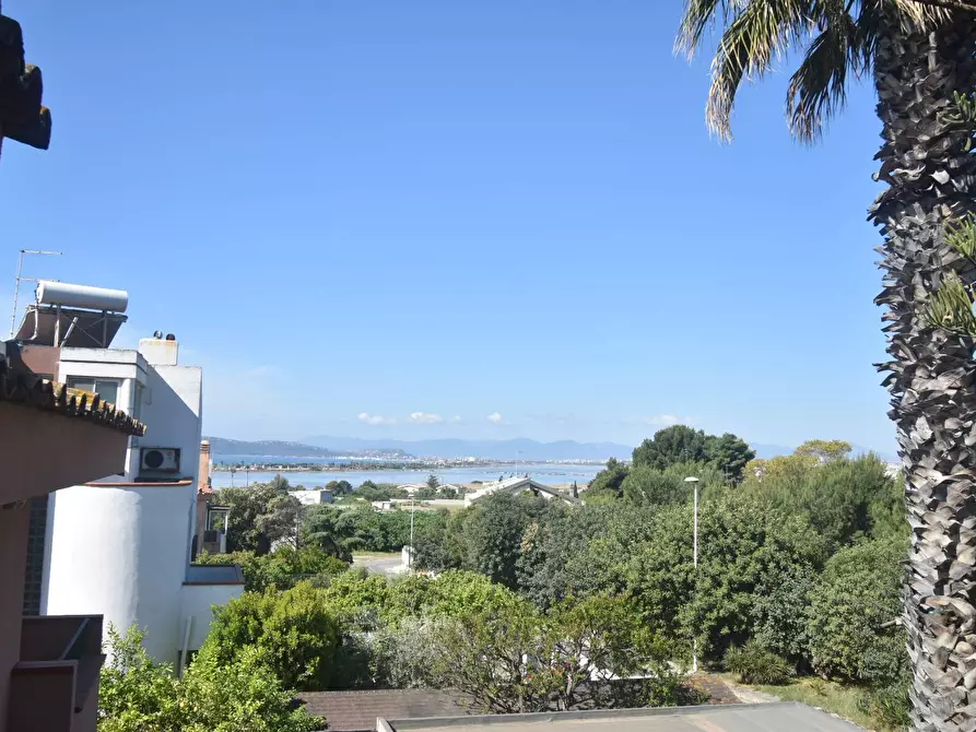 Immagine 22 di Villetta a schiera in vendita  a Quartu Sant'elena