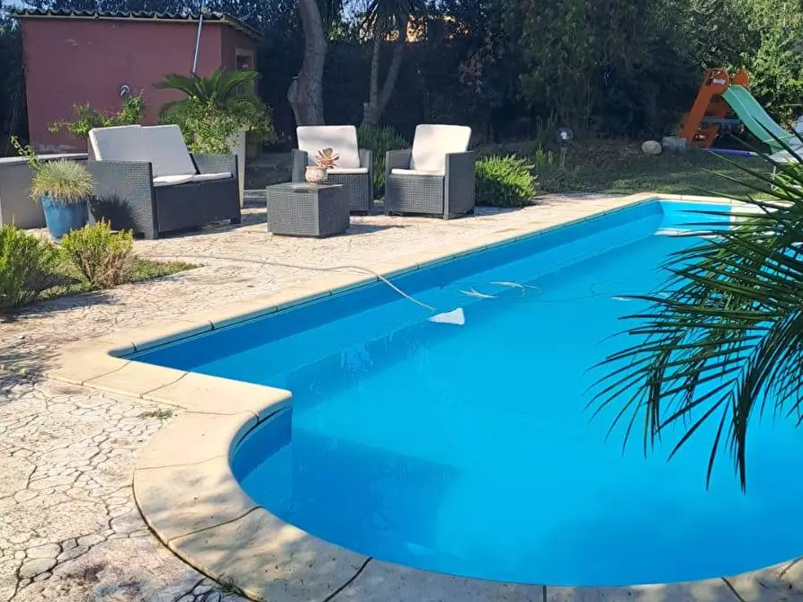 Immagine 3 di Villa in vendita  a Quartu Sant'elena