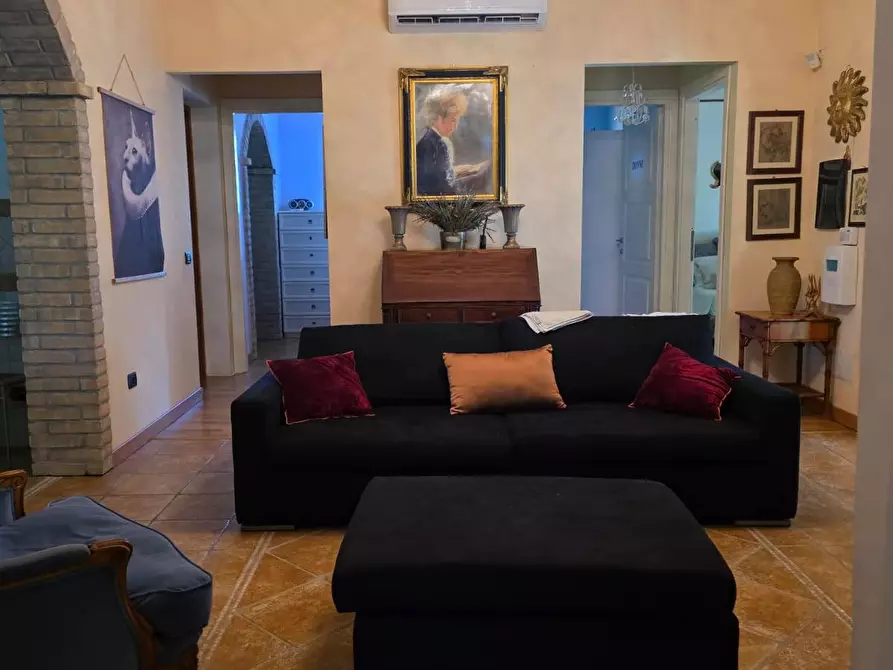 Immagine 43 di Villa in vendita  a Quartu Sant'elena