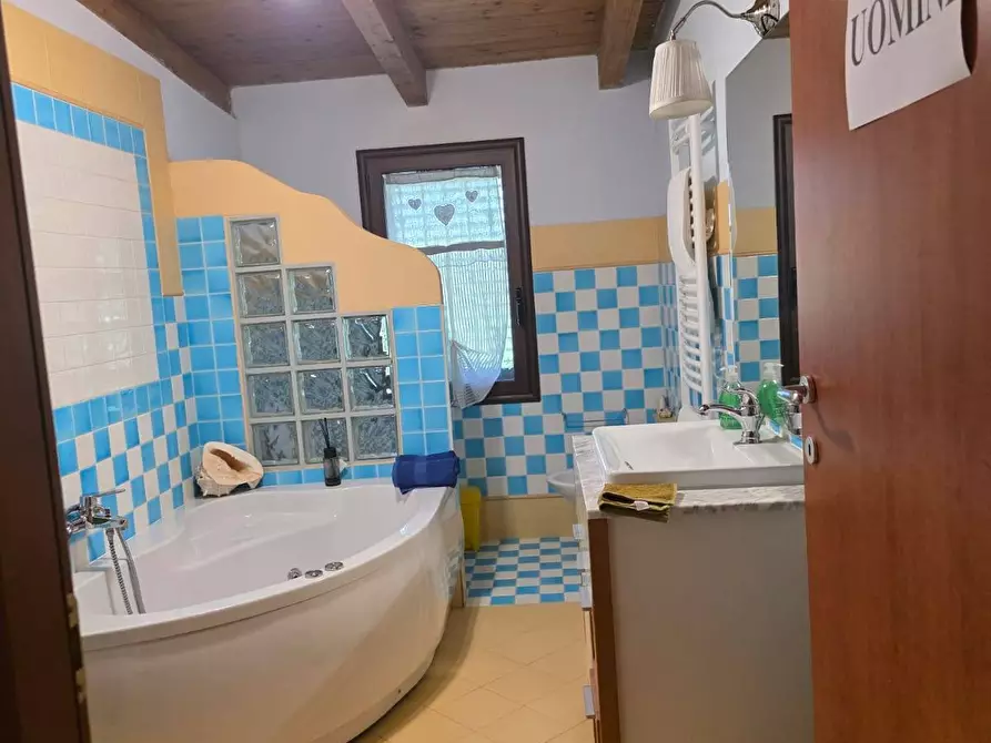 Immagine 62 di Villa in vendita  a Quartu Sant'elena