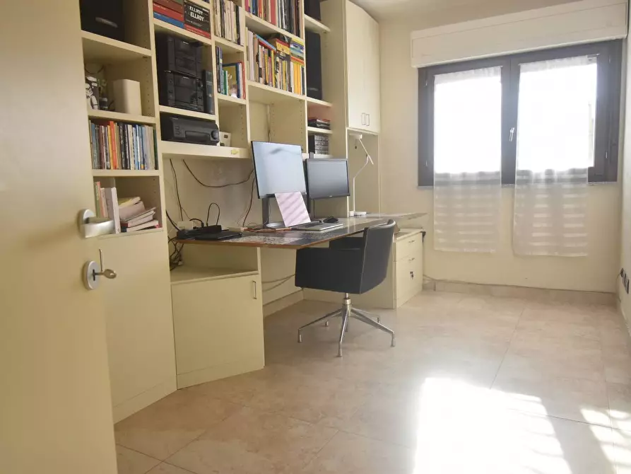 Immagine 26 di Appartamento in vendita  a Quartu Sant'elena