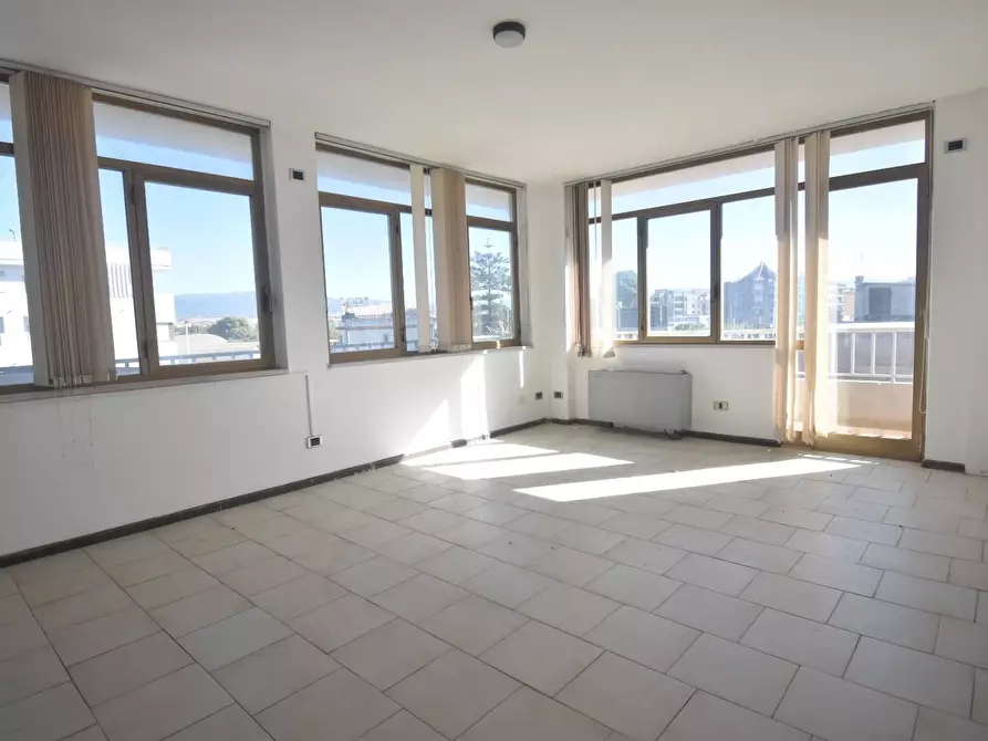 Immagine 7 di Ufficio in vendita  a Quartu Sant'elena