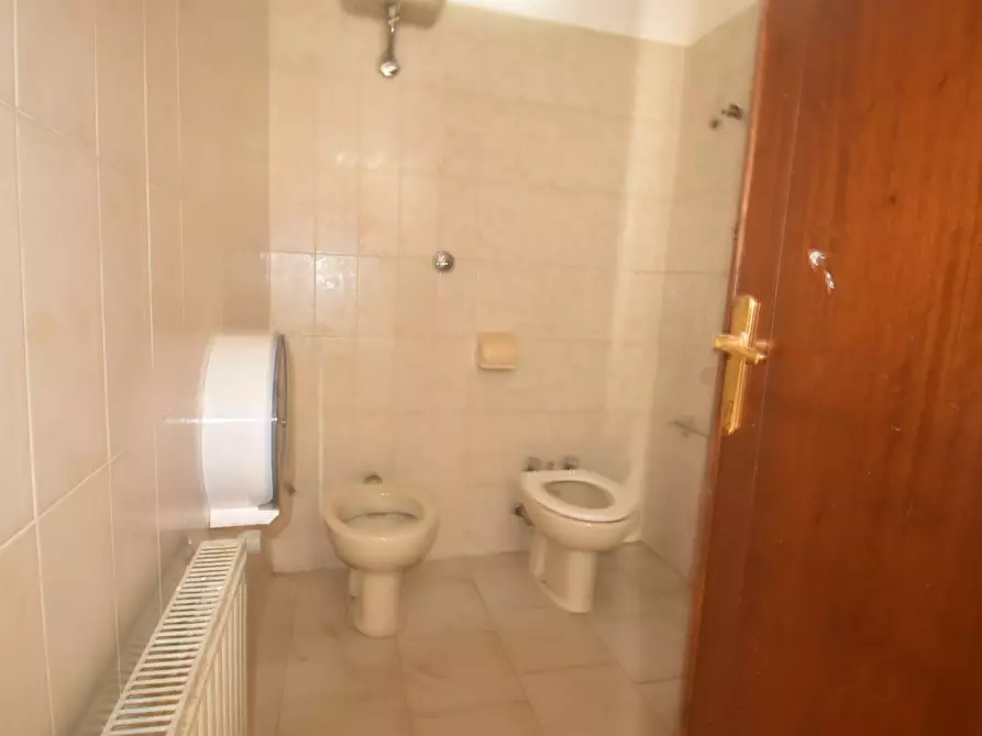 Immagine 17 di Ufficio in vendita  a Quartu Sant'elena