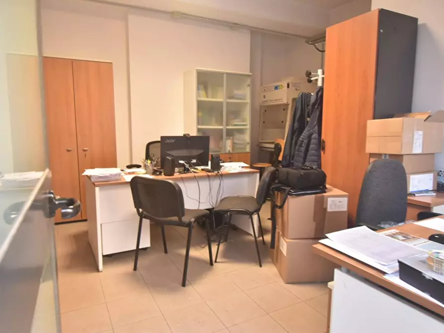 Immagine 4 di Ufficio in vendita  a Cagliari
