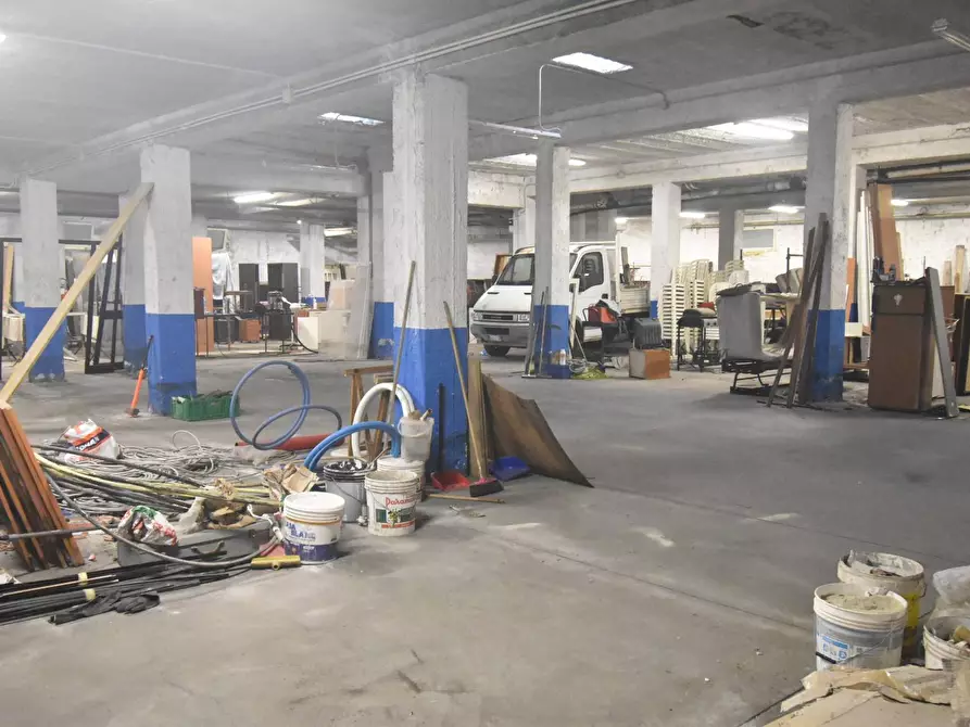 Immagine 2 di Box auto in vendita  a Selargius