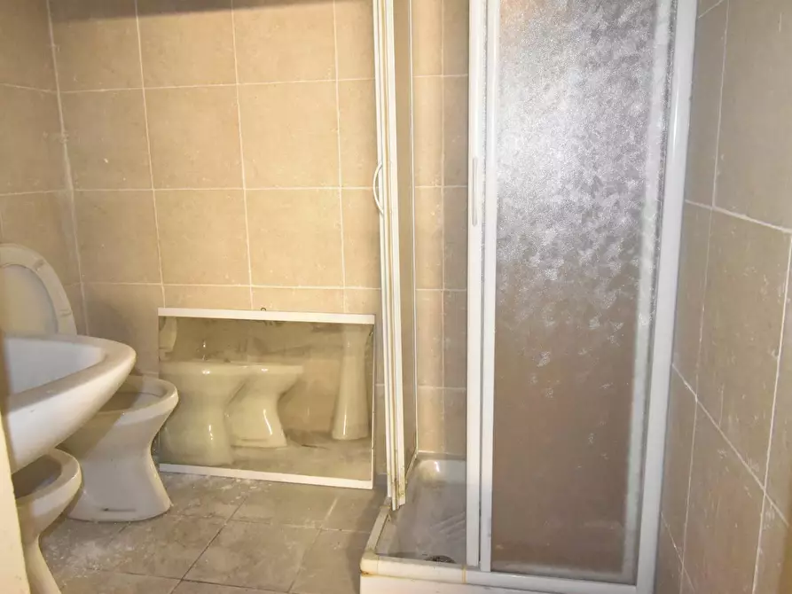 Immagine 10 di Box auto in vendita  a Selargius