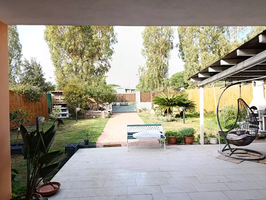 Immagine 2 di Villetta a schiera in vendita  a Quartu Sant'elena