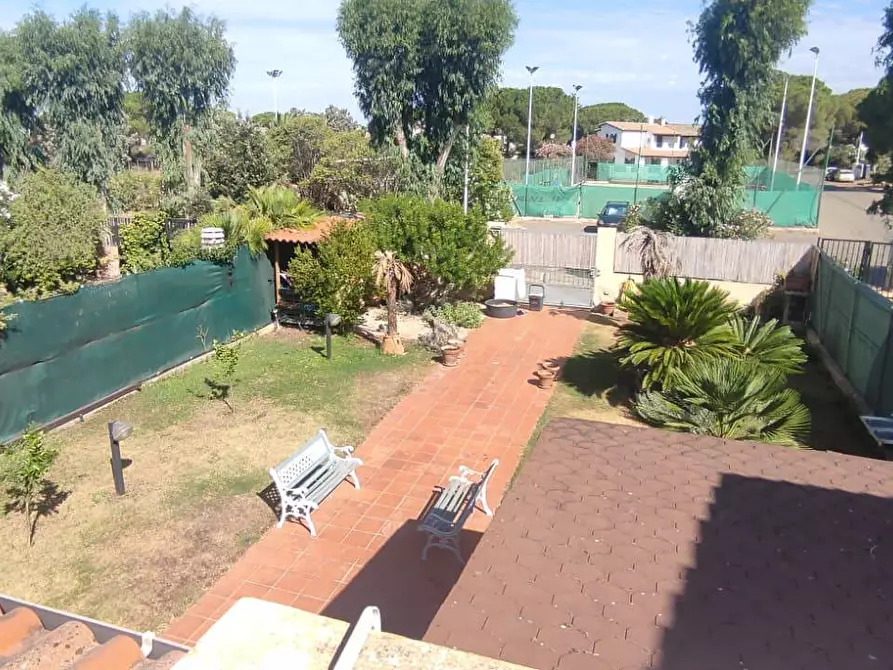 Immagine 3 di Villetta a schiera in vendita  a Quartu Sant'elena