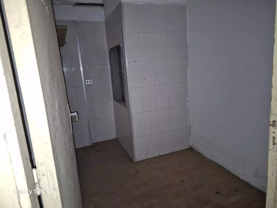 Immagine 16 di Magazzino in vendita  a Quartu Sant'elena