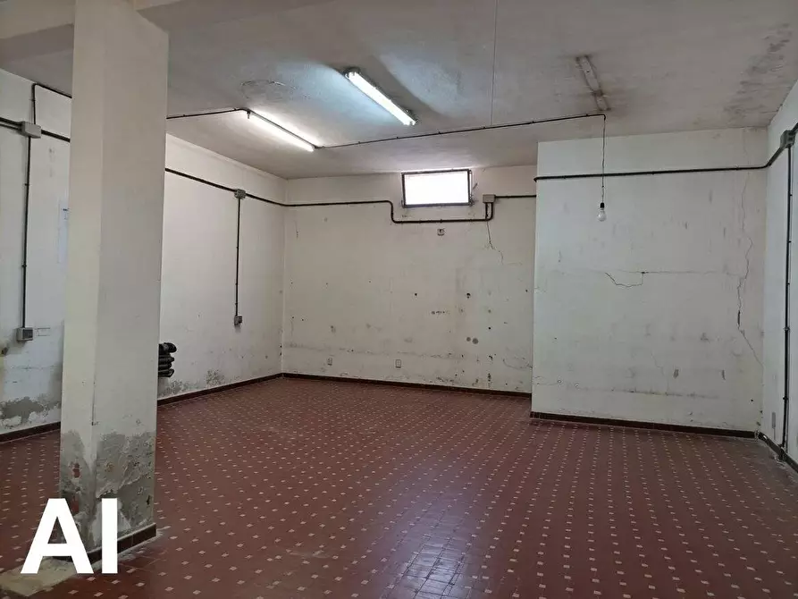 Immagine 5 di Laboratorio in vendita  in via Marconi a Quartu Sant'elena