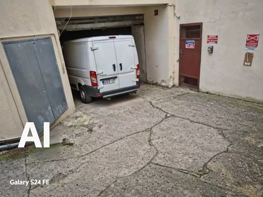 Immagine 1 di Magazzino in vendita  in viale della musica a Quartu Sant'elena