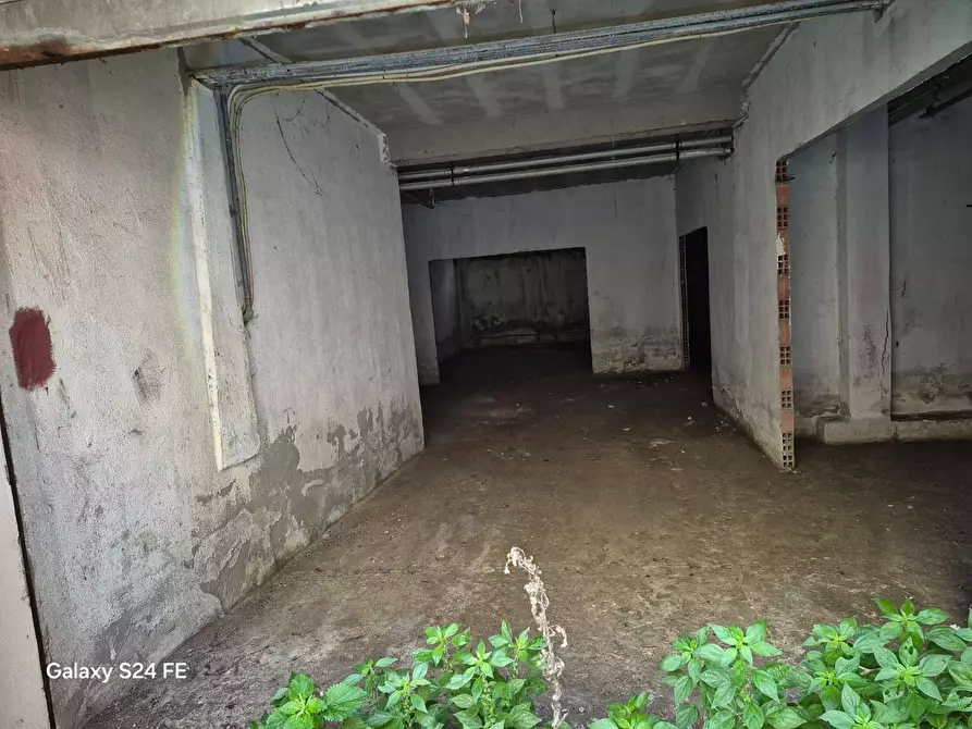 Immagine 5 di Magazzino in vendita  in viale della musica a Quartu Sant'elena