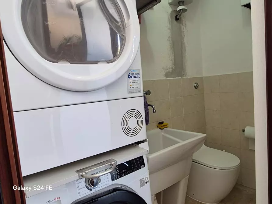 Immagine 38 di Appartamento in vendita  in via Fratelli Bandiera a Quartu Sant'elena