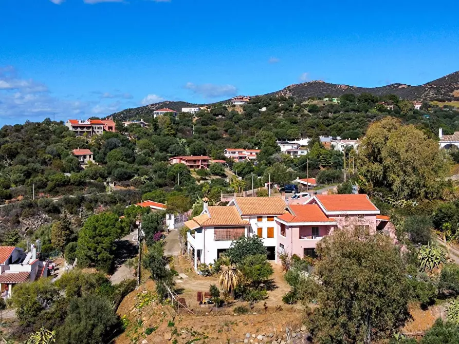 Immagine 4 di Villetta a schiera in vendita  in salmagi a Quartu Sant'elena