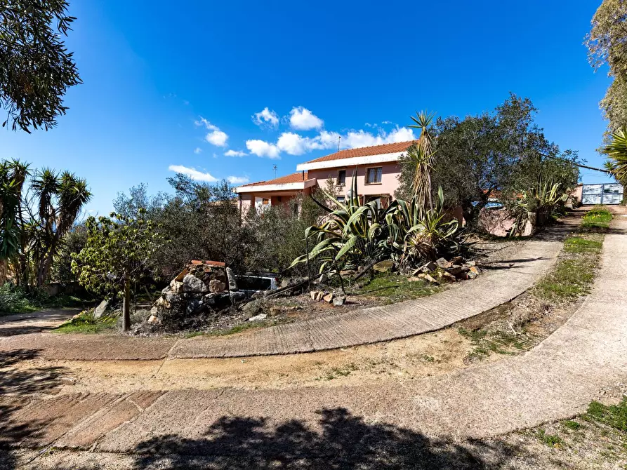 Immagine 8 di Villetta a schiera in vendita  in salmagi a Quartu Sant'elena