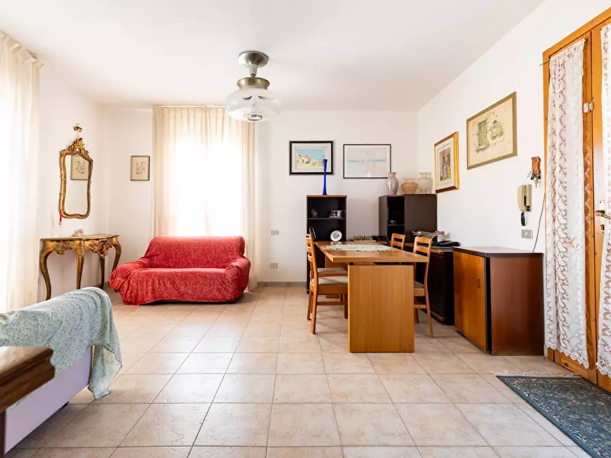 Immagine 18 di Villetta a schiera in vendita  in salmagi a Quartu Sant'elena