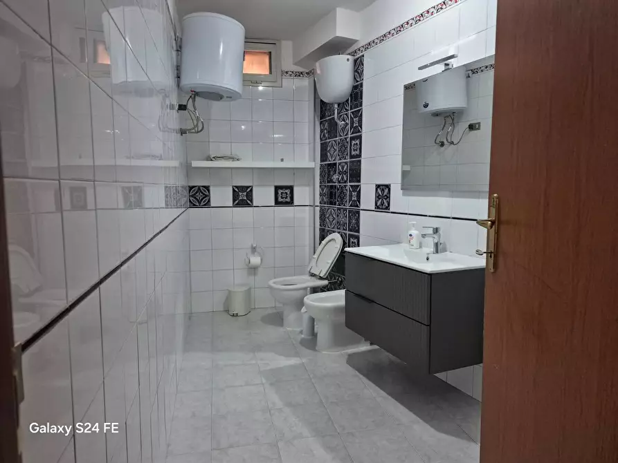 Immagine 28 di Appartamento in vendita  in piazza IV Novembre a Quartu Sant'elena