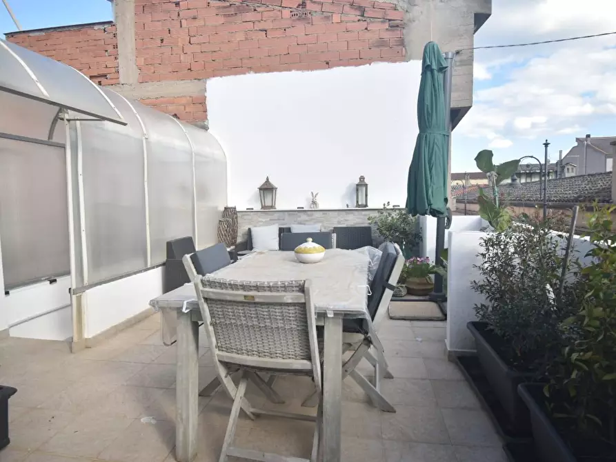 Immagine 1 di Casa indipendente in vendita  in piazza Azuni a Quartu Sant'elena