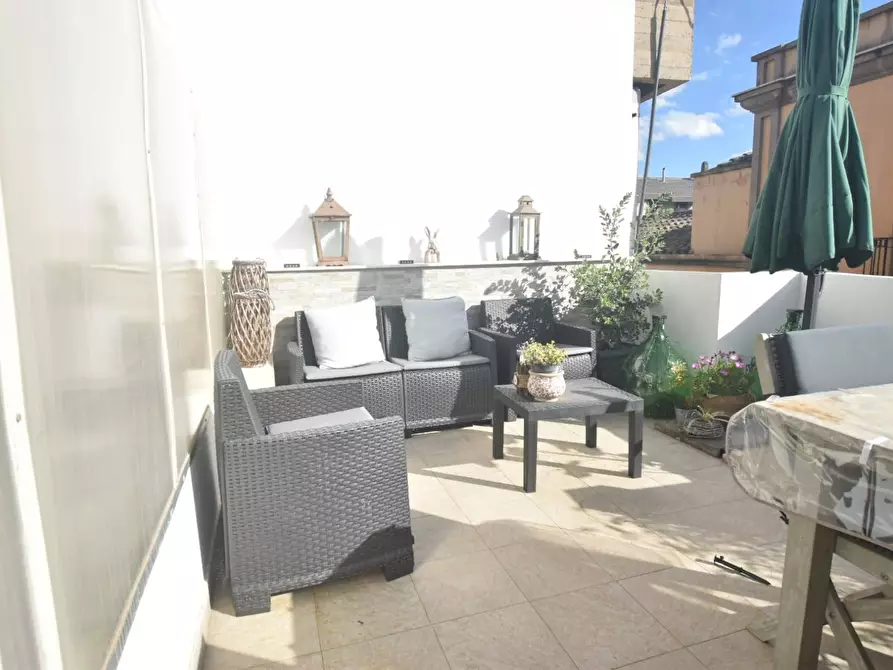 Immagine 3 di Casa indipendente in vendita  in piazza Azuni a Quartu Sant'elena