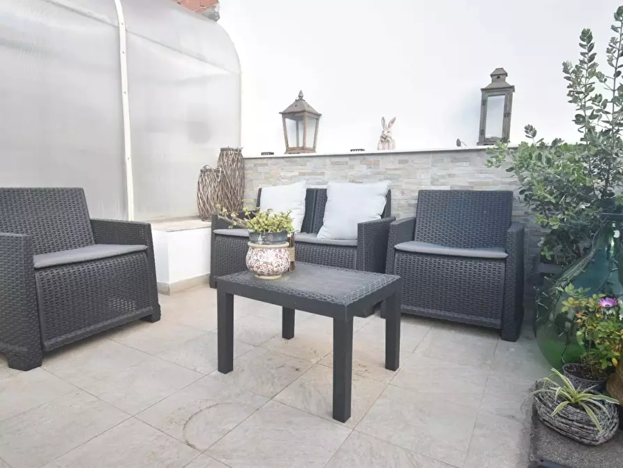 Immagine 10 di Casa indipendente in vendita  in piazza Azuni a Quartu Sant'elena