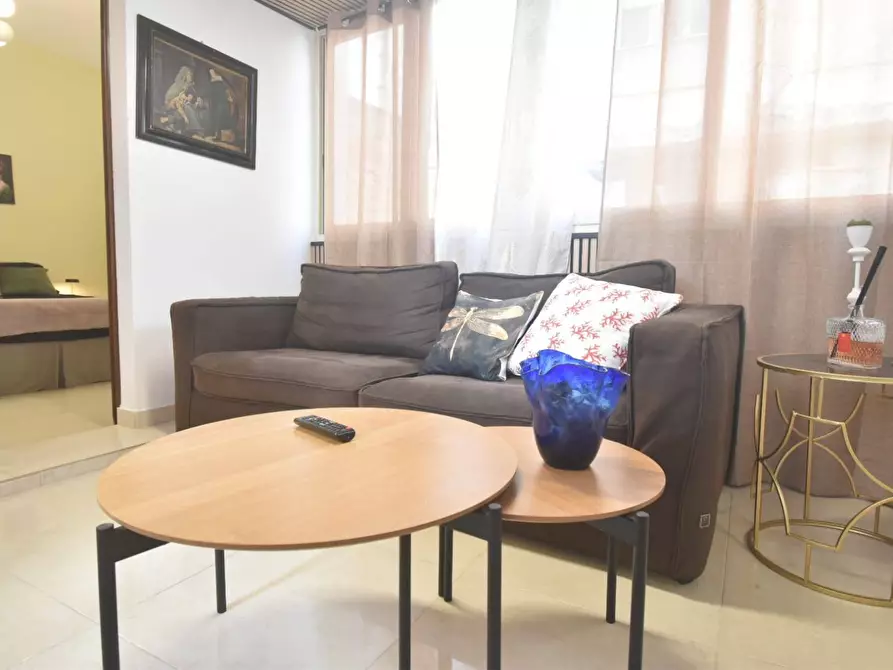 Immagine 26 di Casa indipendente in vendita  in piazza Azuni a Quartu Sant'elena
