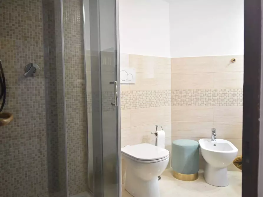 Immagine 40 di Casa indipendente in vendita  in piazza Azuni a Quartu Sant'elena