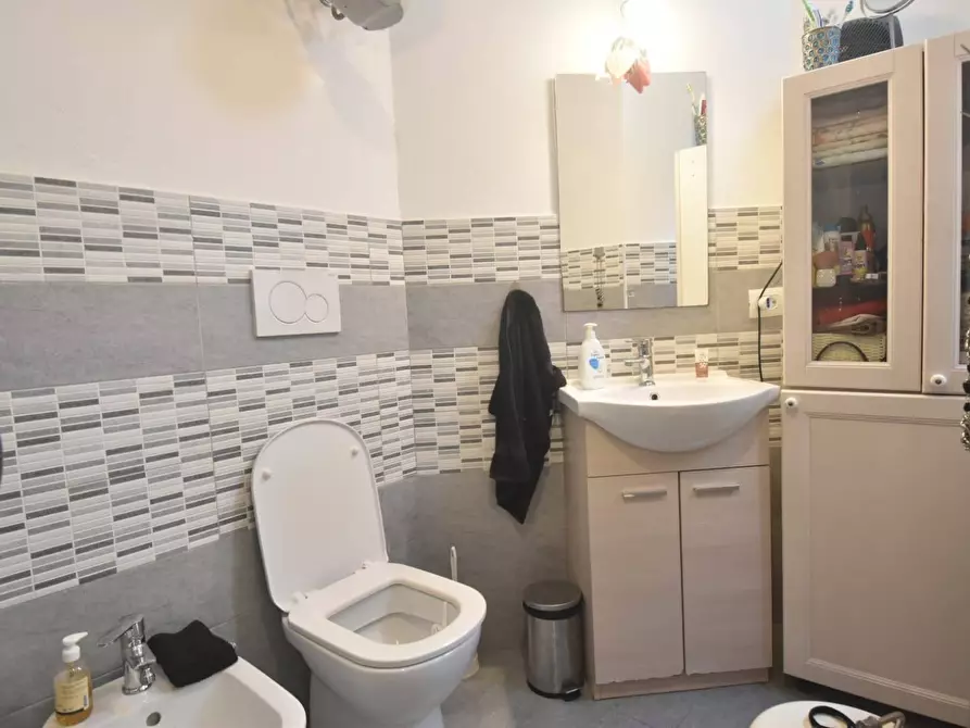 Immagine 74 di Casa indipendente in vendita  in piazza Azuni a Quartu Sant'elena