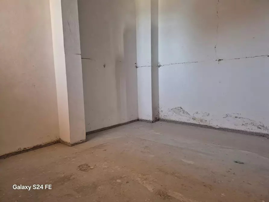 Immagine 4 di Magazzino in vendita  in via Giotto a Quartu Sant'elena