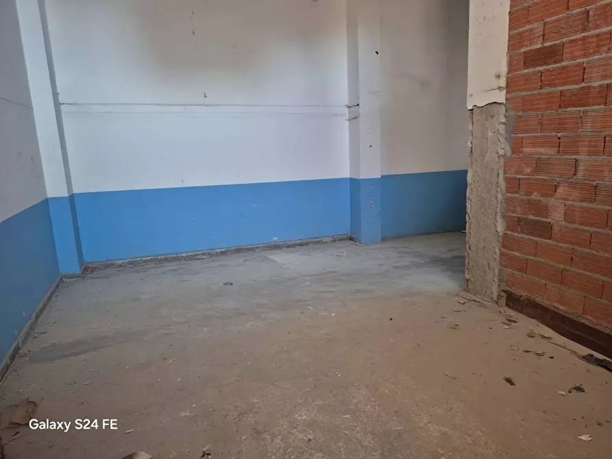 Immagine 5 di Magazzino in vendita  in via Giotto a Quartu Sant'elena