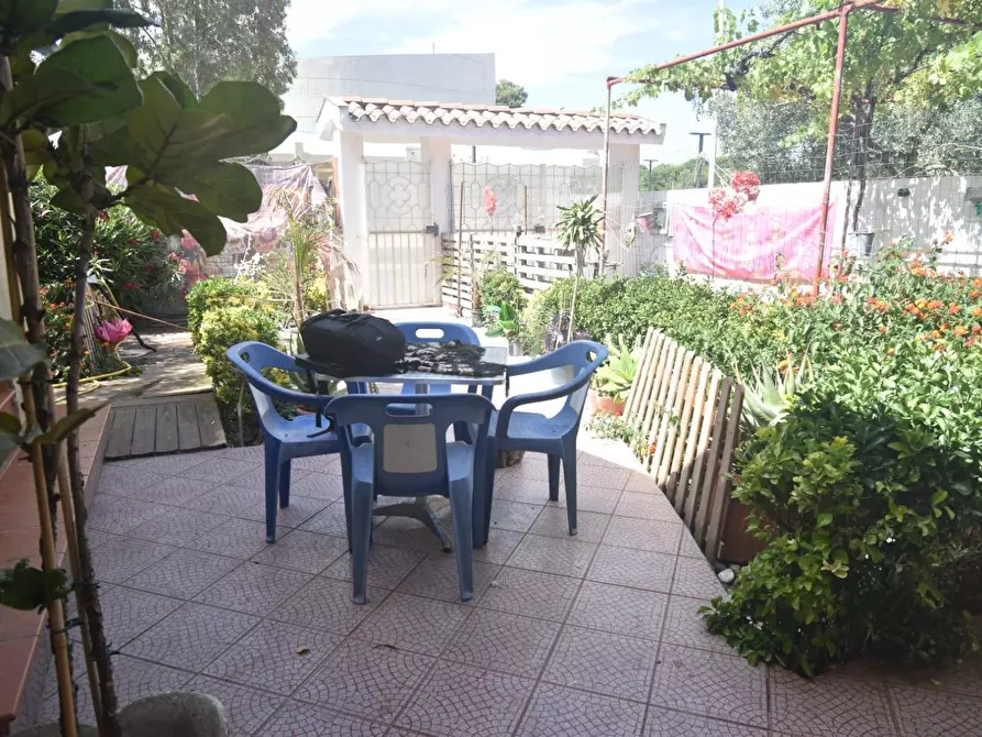 Immagine 8 di Villa in vendita  in viale dell'autonomia regionale sarda a Quartu Sant'elena