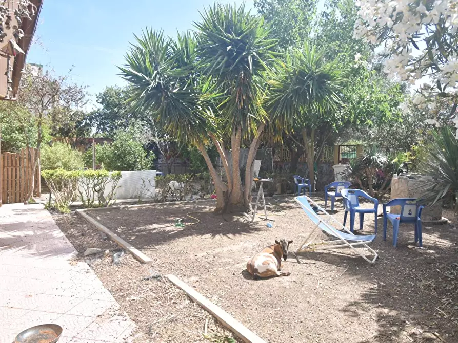Immagine 13 di Villa in vendita  in viale dell'autonomia regionale sarda a Quartu Sant'elena