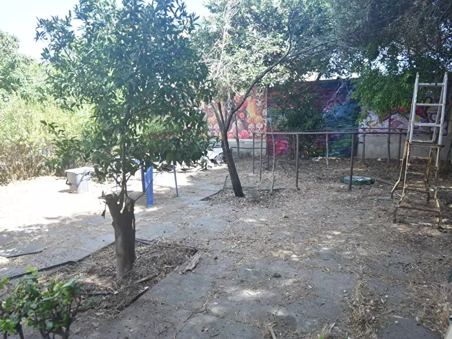 Immagine 15 di Villa in vendita  in viale dell'autonomia regionale sarda a Quartu Sant'elena