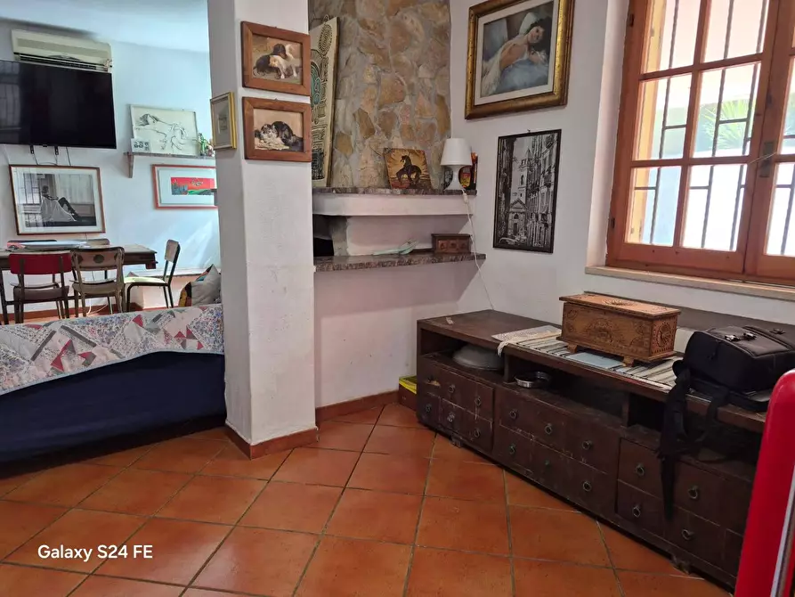 Immagine 18 di Villa in vendita  in viale dell'autonomia regionale sarda a Quartu Sant'elena